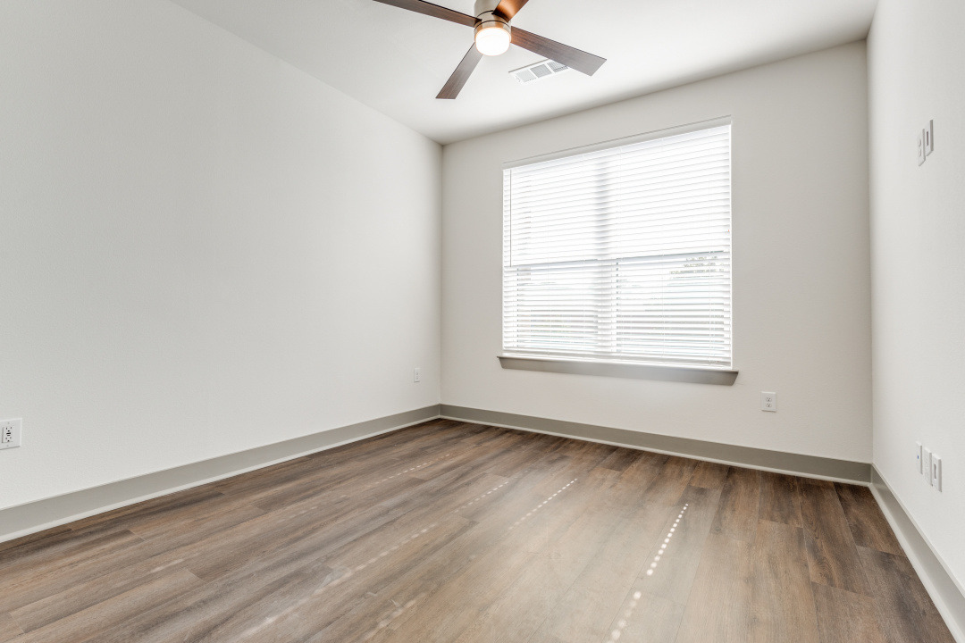 unfurnished room